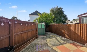 Wykin Road, Hinckley, LE10 photo
