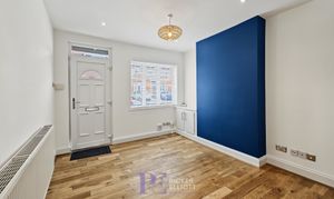 A photo of house to rent on Hinckley Road, Burbage, LE10 from Picker Elliott Hinckley