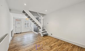 A photo of house to rent on Hinckley Road, Burbage, LE10 from Picker Elliott Hinckley