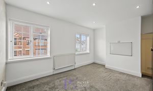 Hinckley Road, Burbage, LE10 photo