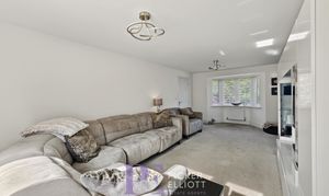 Olive Close, Burbage, LE10 photo
