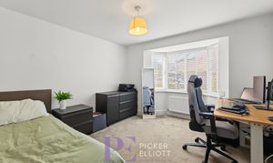 Olive Close, Burbage, LE10 photo