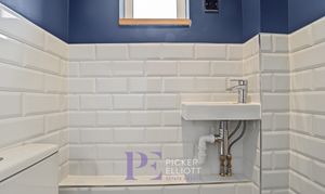 Tudor Road, Hinckley, LE10 photo