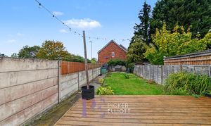 Tudor Road, Hinckley, LE10 photo