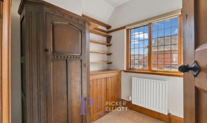 Leicester Road, Hinckley, LE10 photo