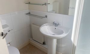 upstairsbathroom