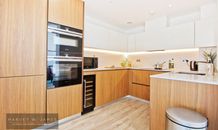 Piazza Walk, Cassia House, E1