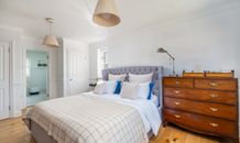 Principal Room Into Ensuite