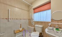 Roseway, Stoke Golding, CV13 photo