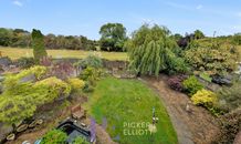 Roseway, Stoke Golding, CV13 photo