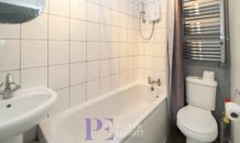 Willow Close, Burbage, LE10 photo