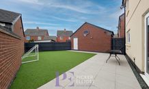 Jovian Drive, Hinckley, LE10 photo