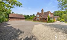 Garage + cottage