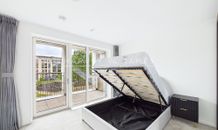 5 Wheatstone Gardens, London, W10