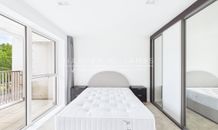5 Wheatstone Gardens, London, W10