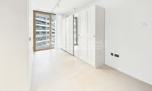 Park Drive, London, E14
