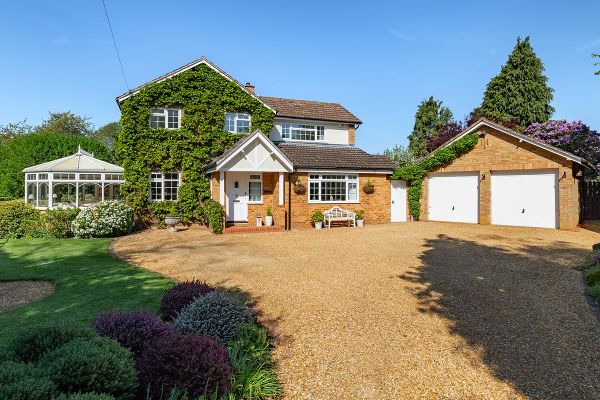 Cherrywood, Village Road, Bromham, MK43