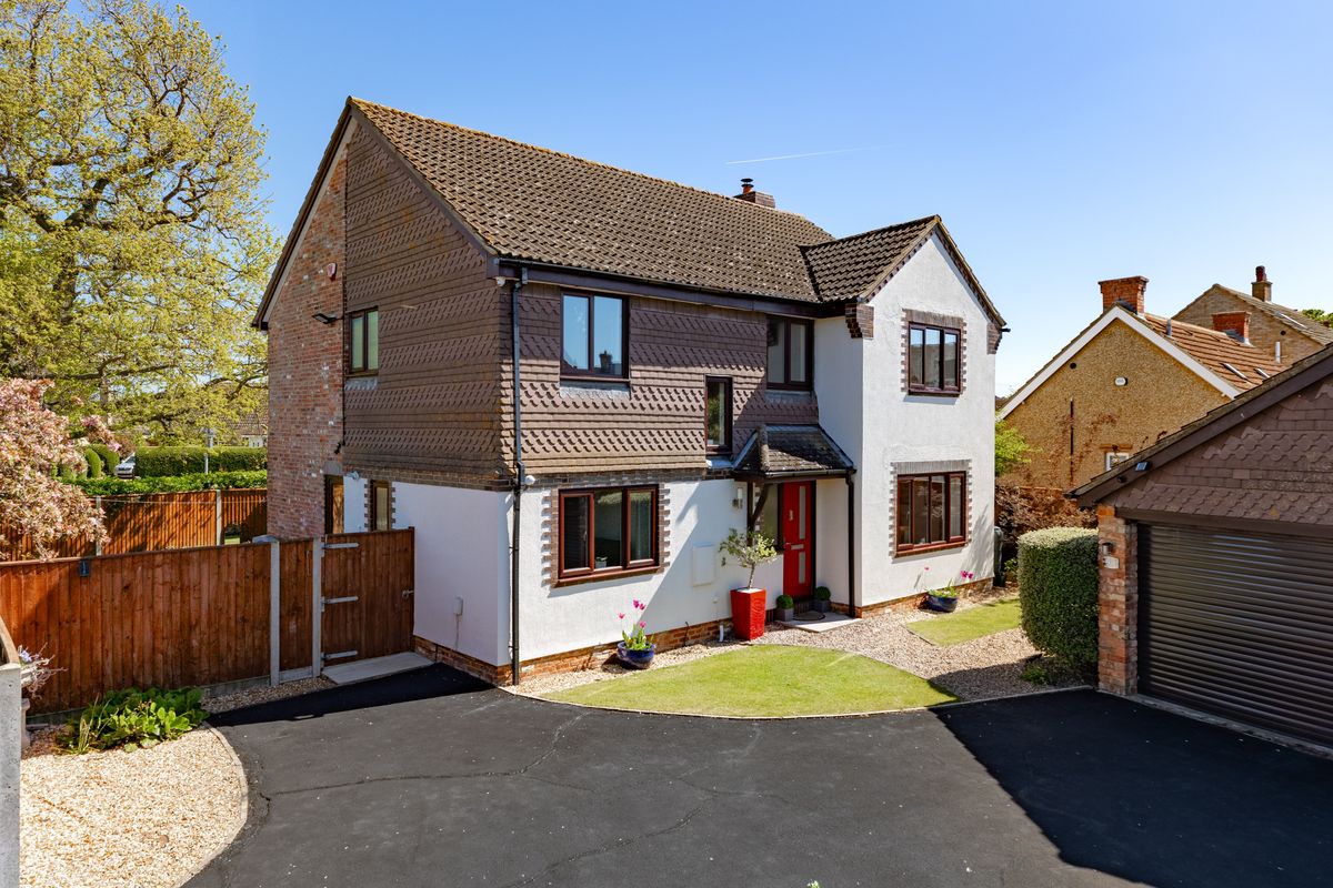 Vicarage Lane, Wilstead, MK45, photograph 5