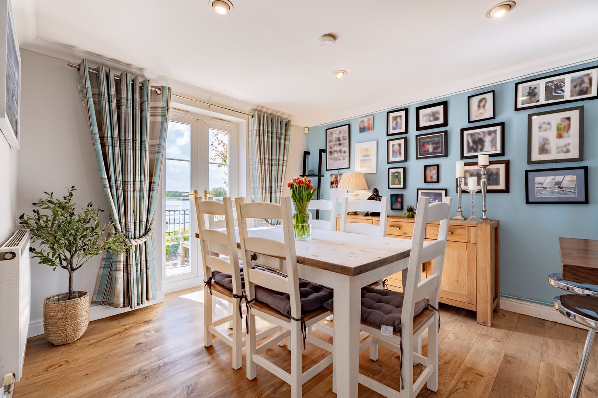 Monellan Crescent, Caldecotte, MK7, photograph 8