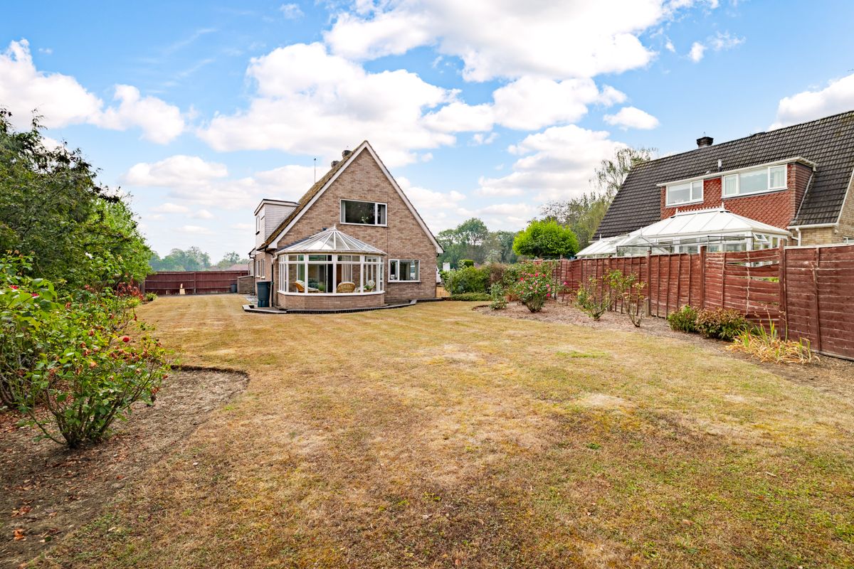 Lodge Close, Sharnbrook, MK44, photograph 4