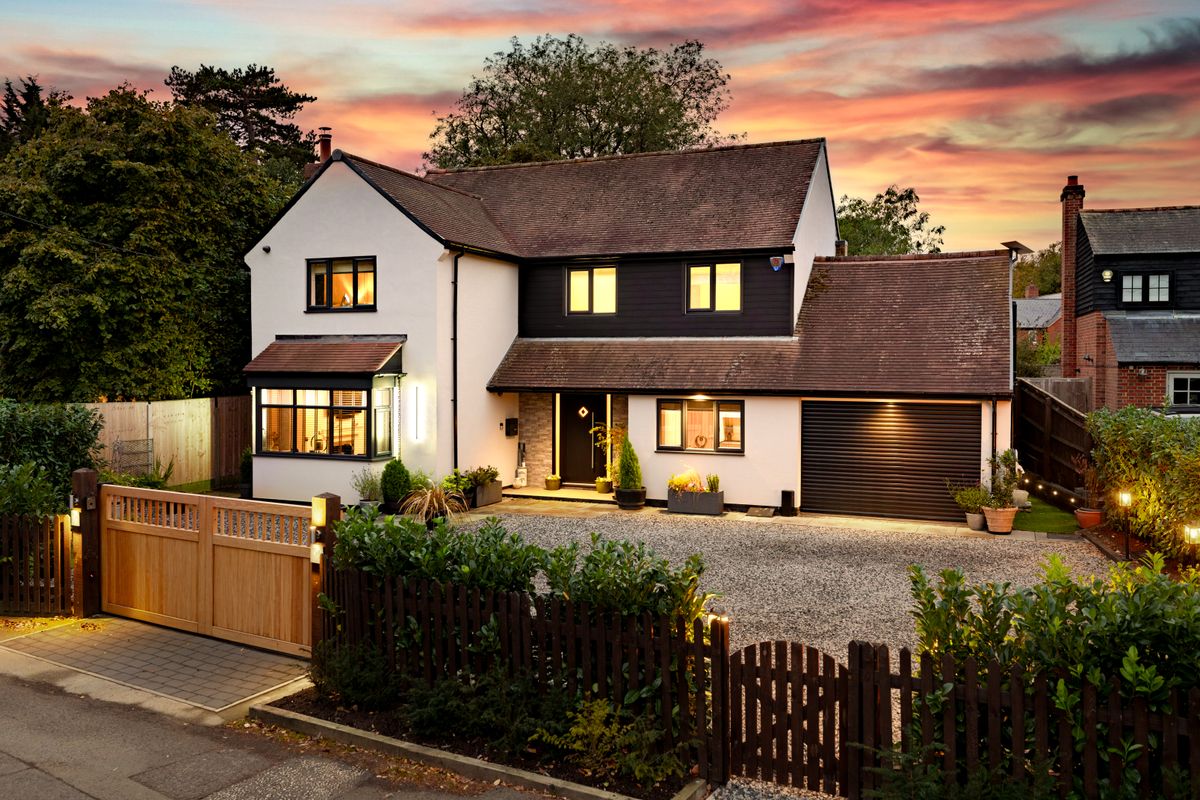 Cross End, Wavendon, MK17