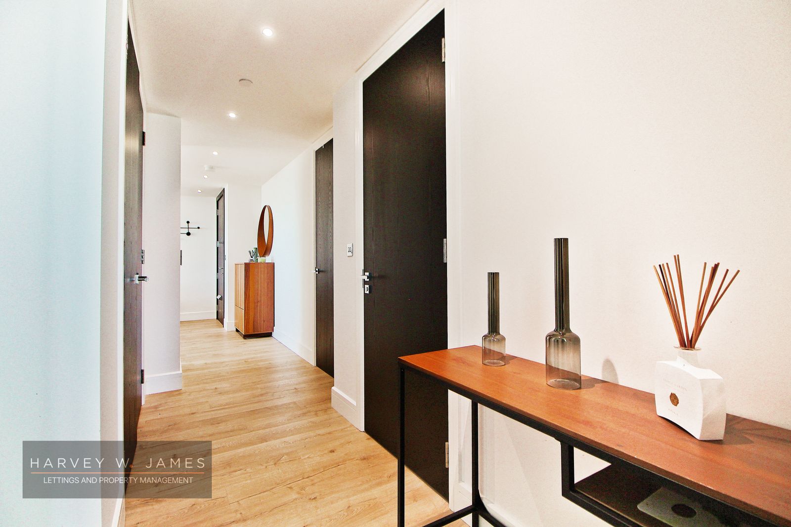 Piazza Walk, Cassia House, E1