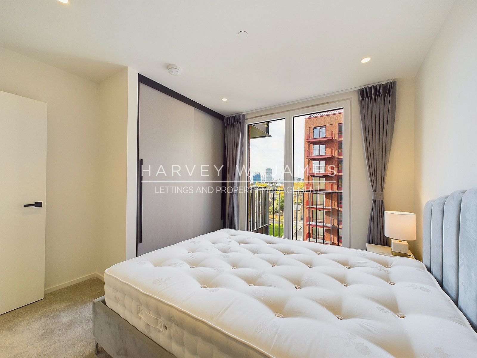 Hawser Lane, Curlew House, E14