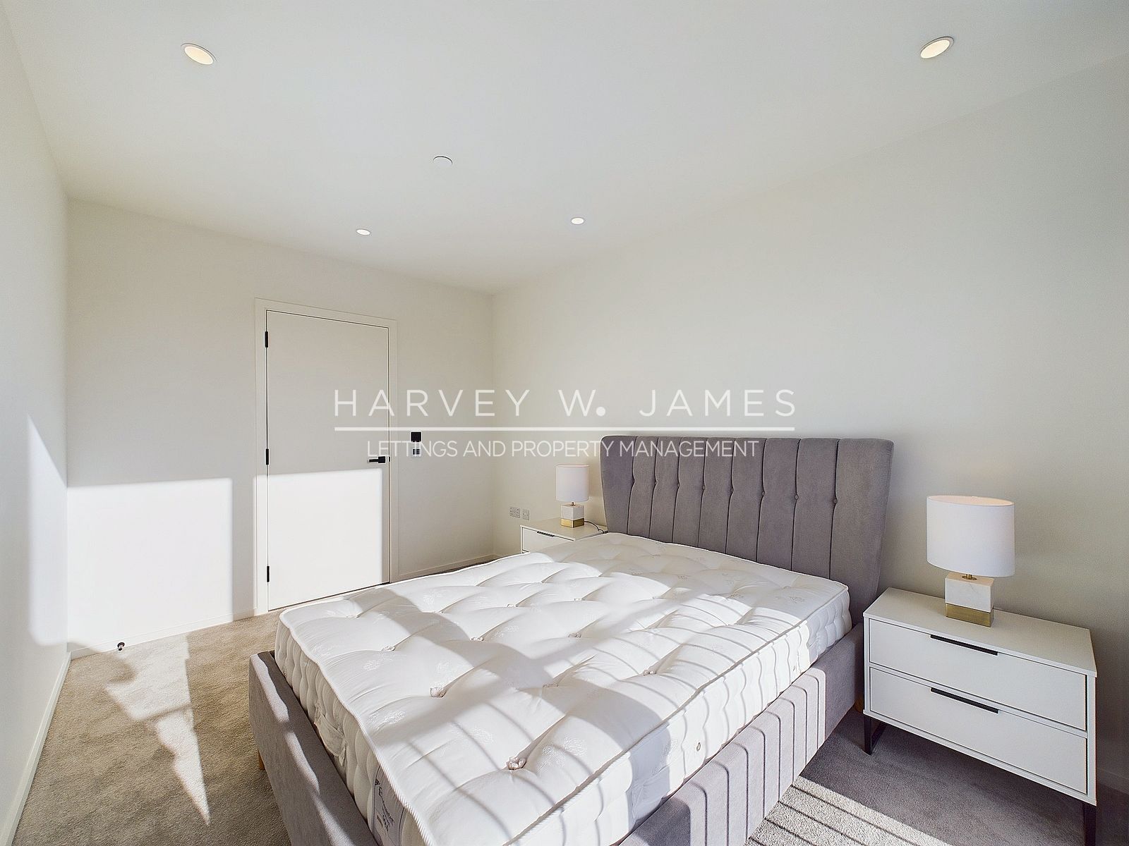 Hawser Lane, Curlew House, E14