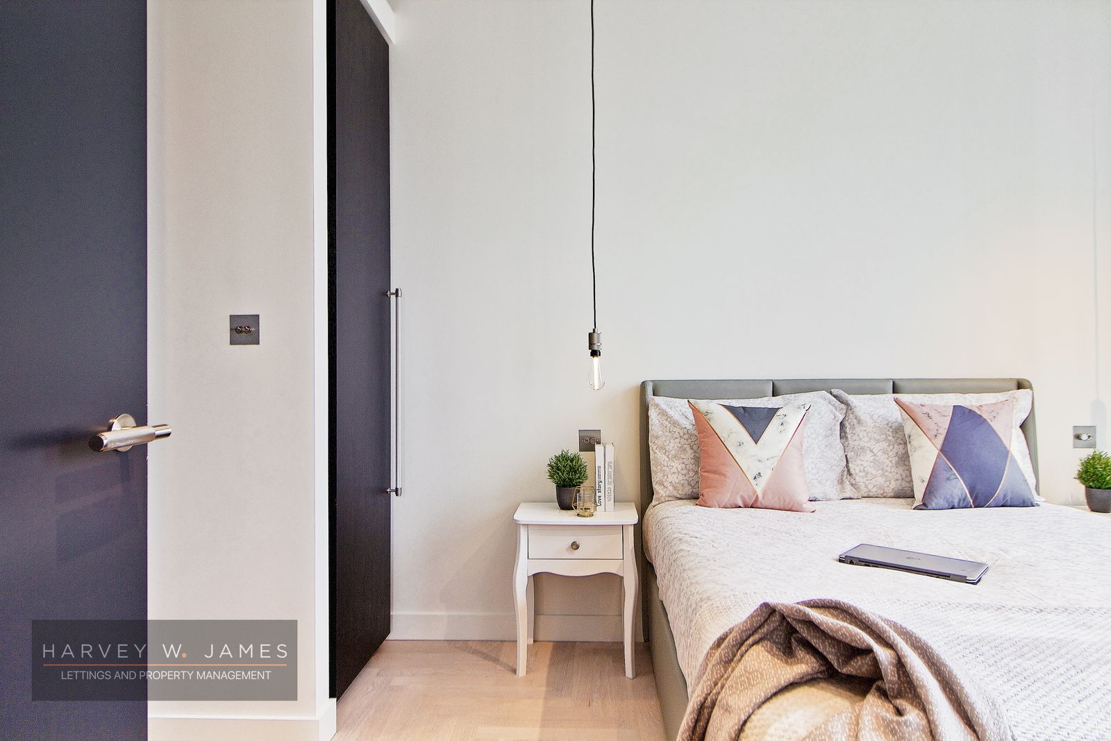 19 Sun Street, London, EC2A