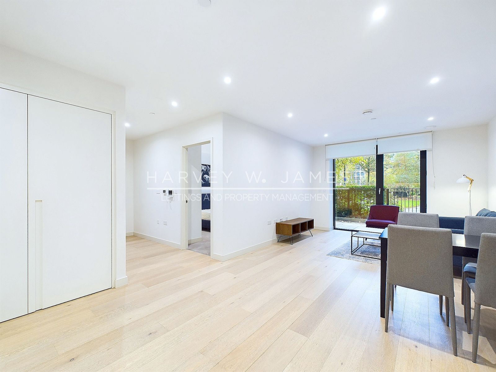 Royal Crest Avenue, London, E16