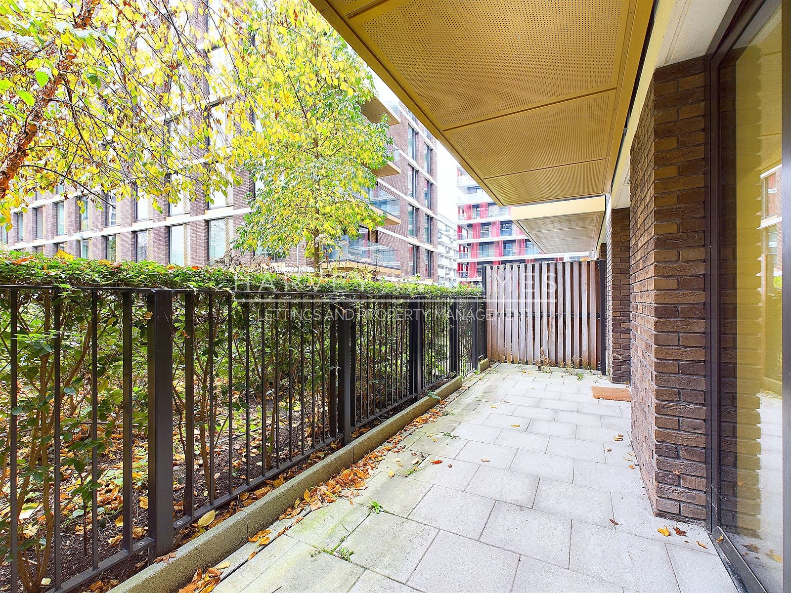 Royal Crest Avenue, London, E16