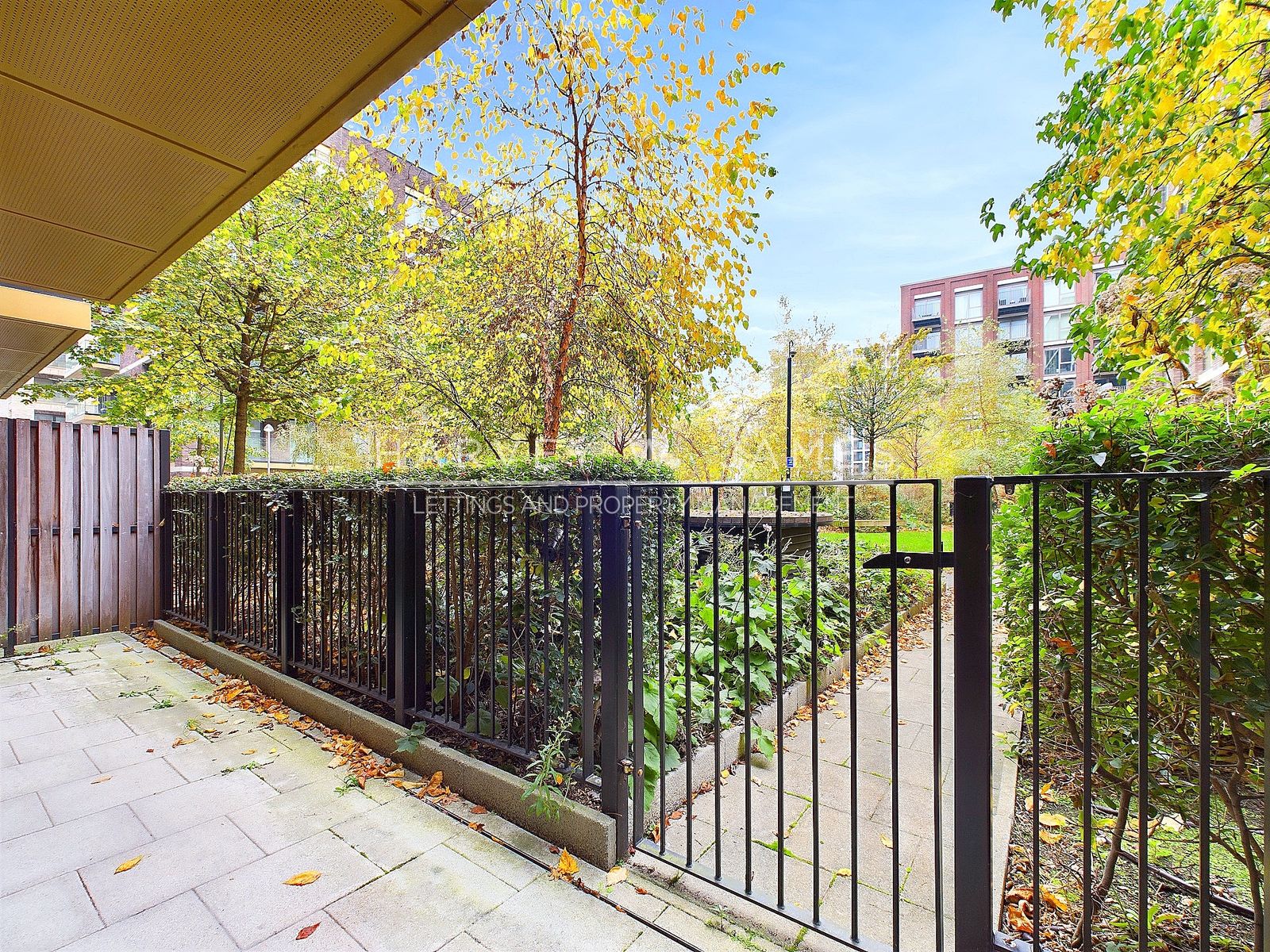 Royal Crest Avenue, London, E16