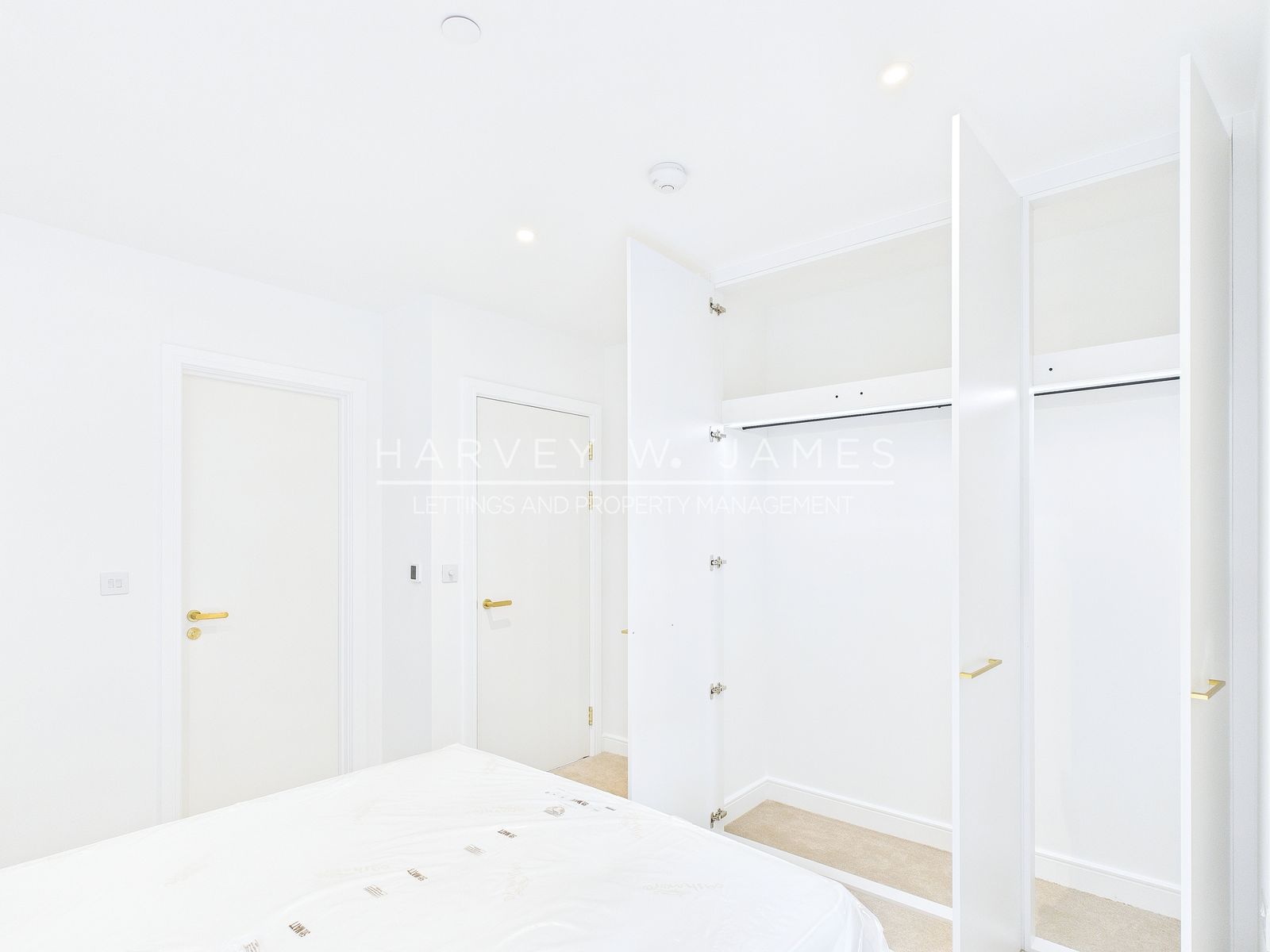 12 Quay Walk, Wembley HA0 1BE