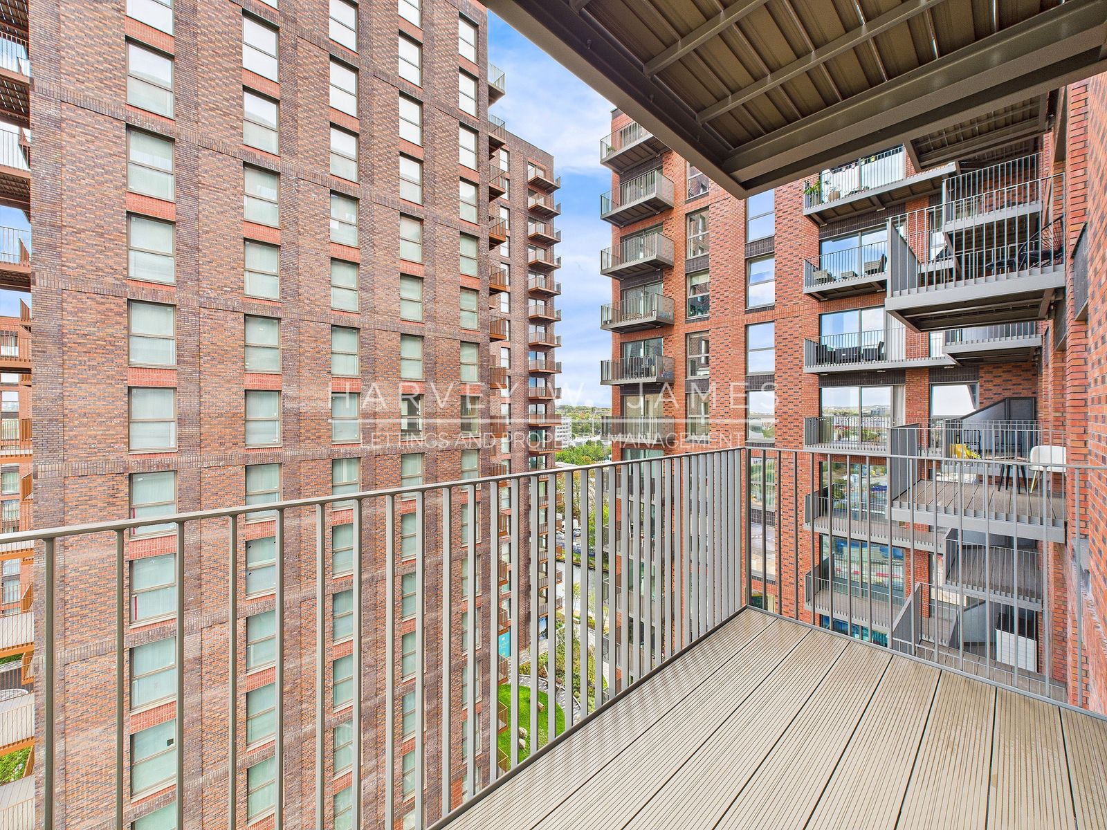 12 Quay Walk, Wembley HA0 1BE
