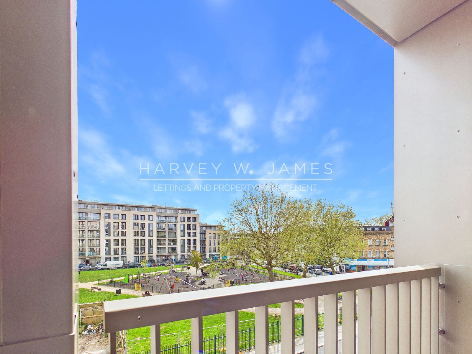 5 Wheatstone Gardens, London, W10