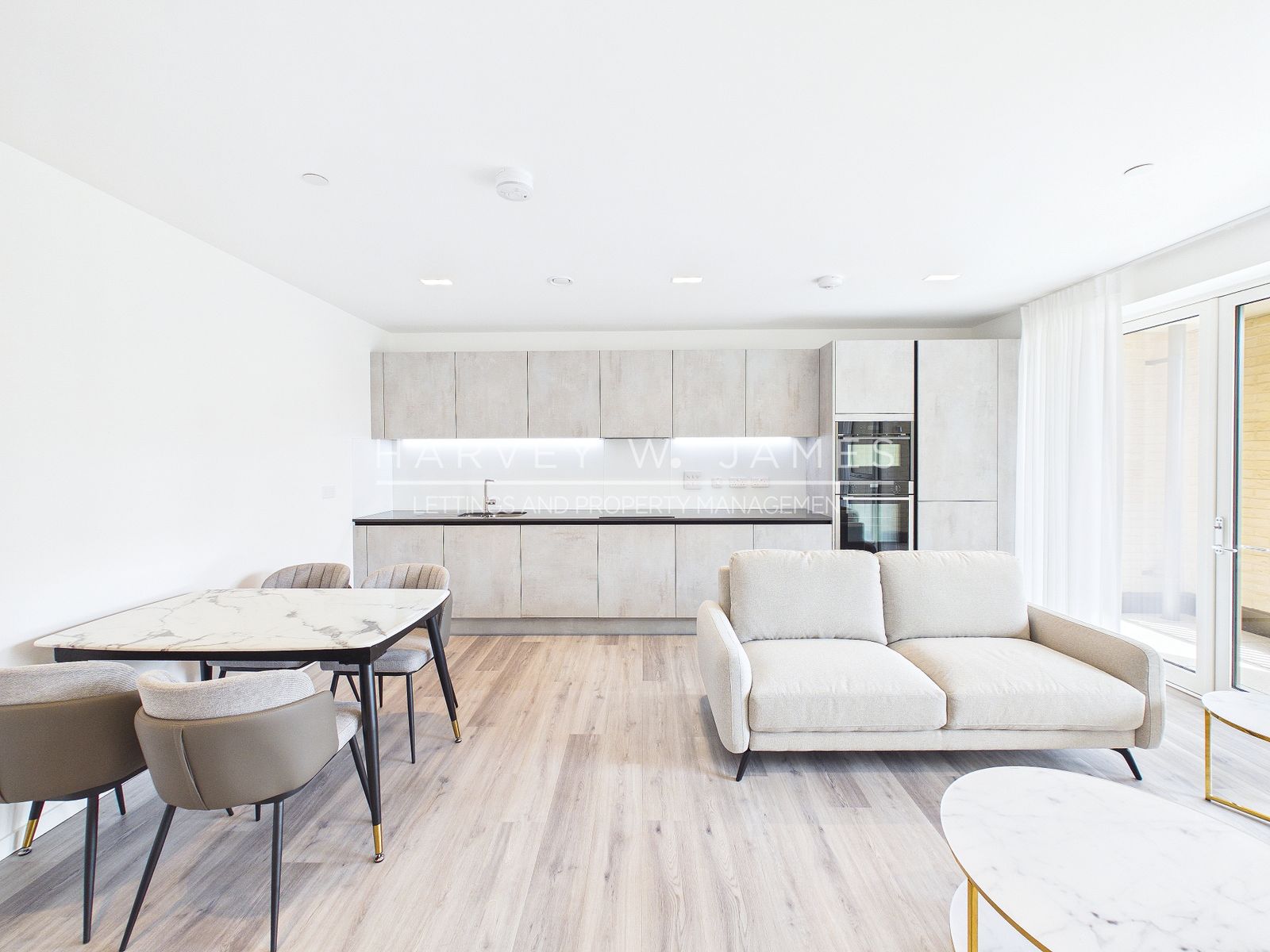 5 Wheatstone Gardens, London, W10