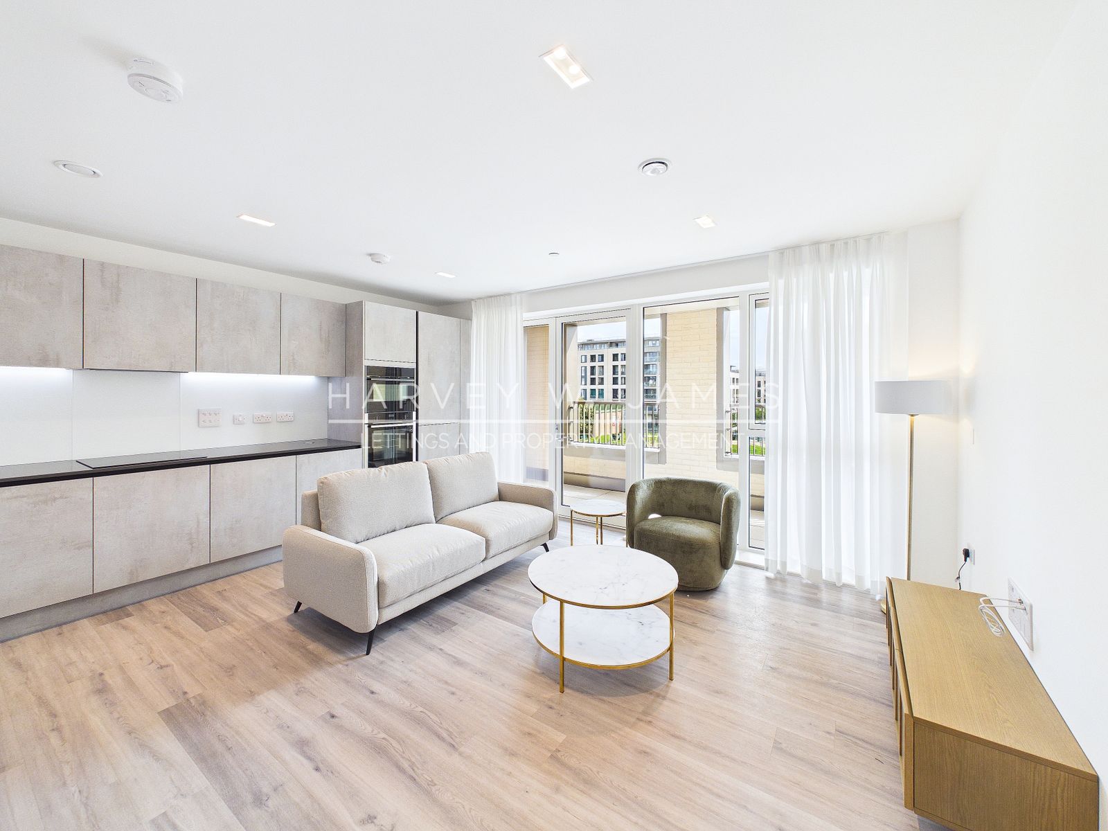5 Wheatstone Gardens, London, W10