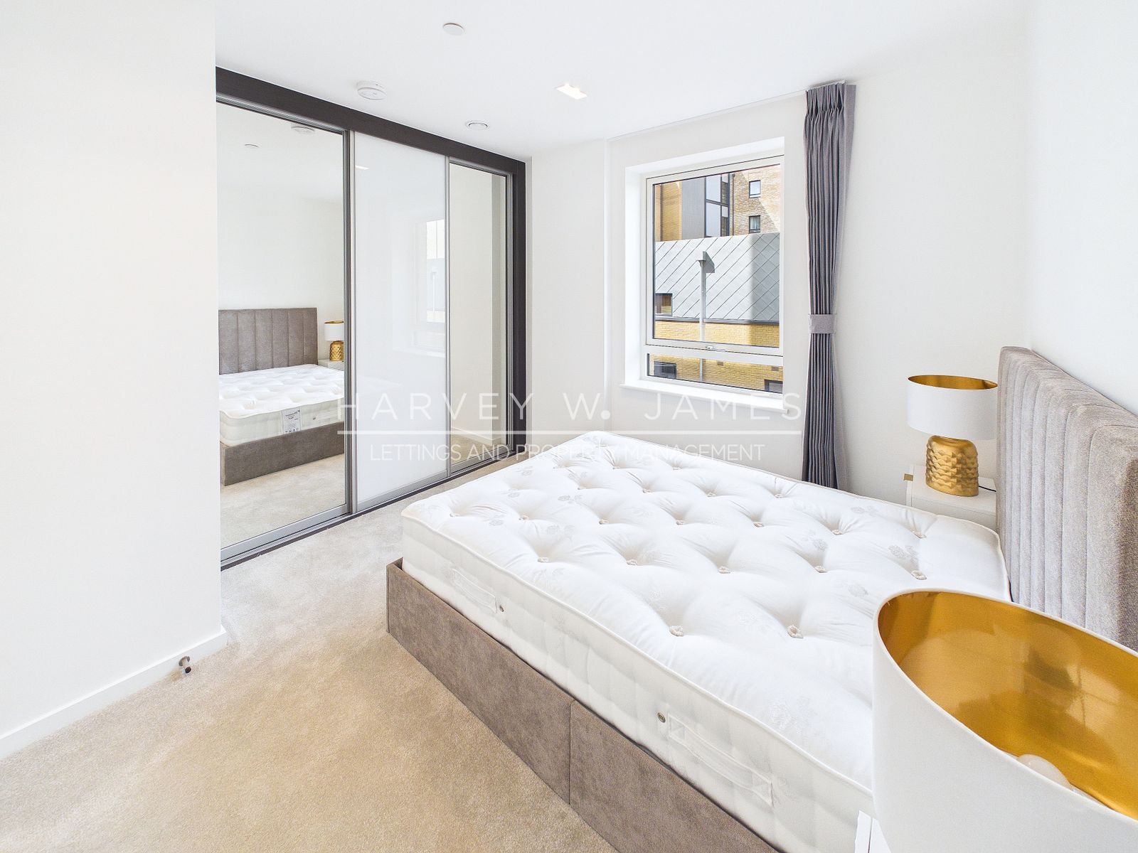 5 Wheatstone Gardens, London, W10