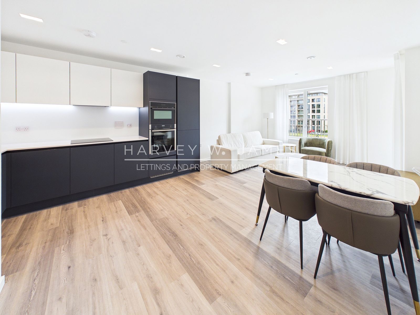 5 Wheatstone Gardens, London, W10
