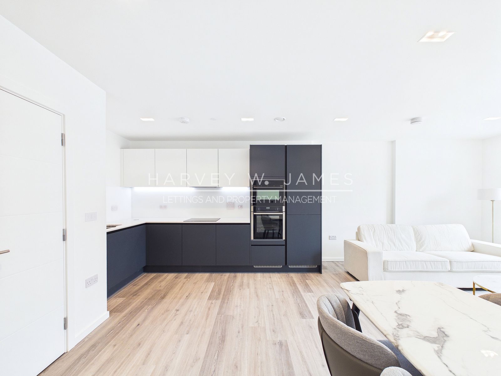 5 Wheatstone Gardens, London, W10