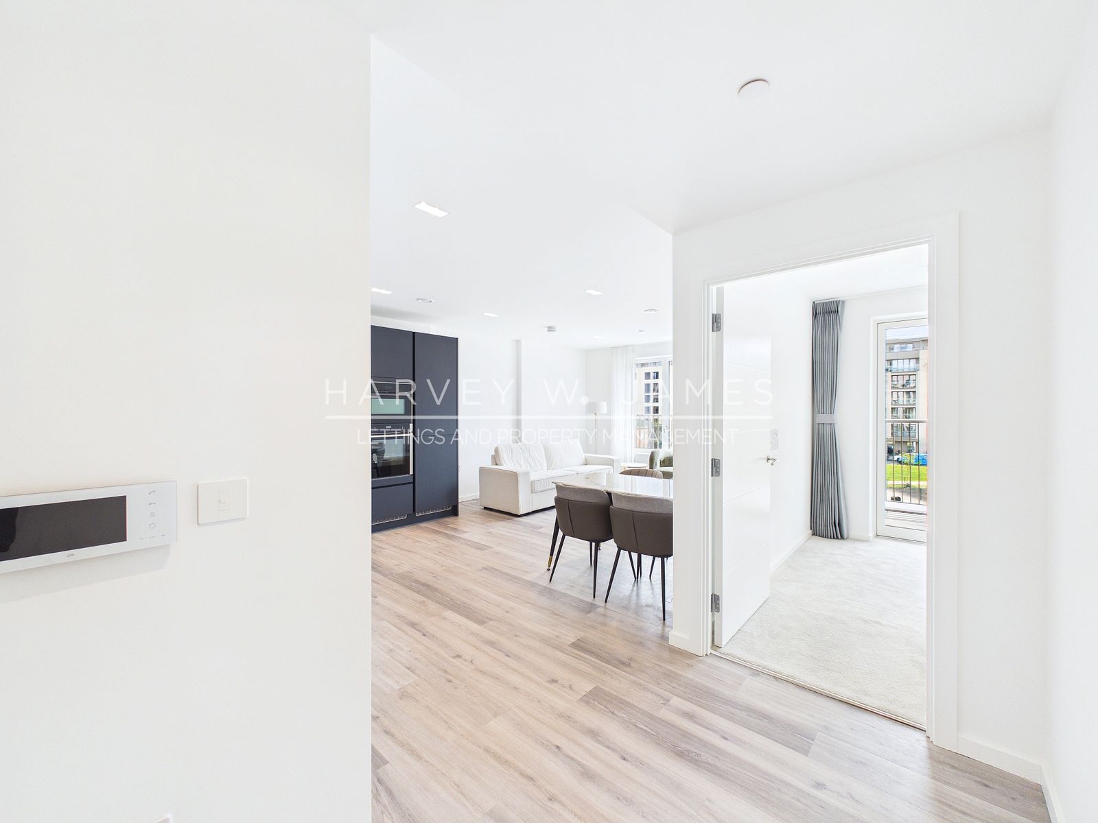 5 Wheatstone Gardens, London, W10