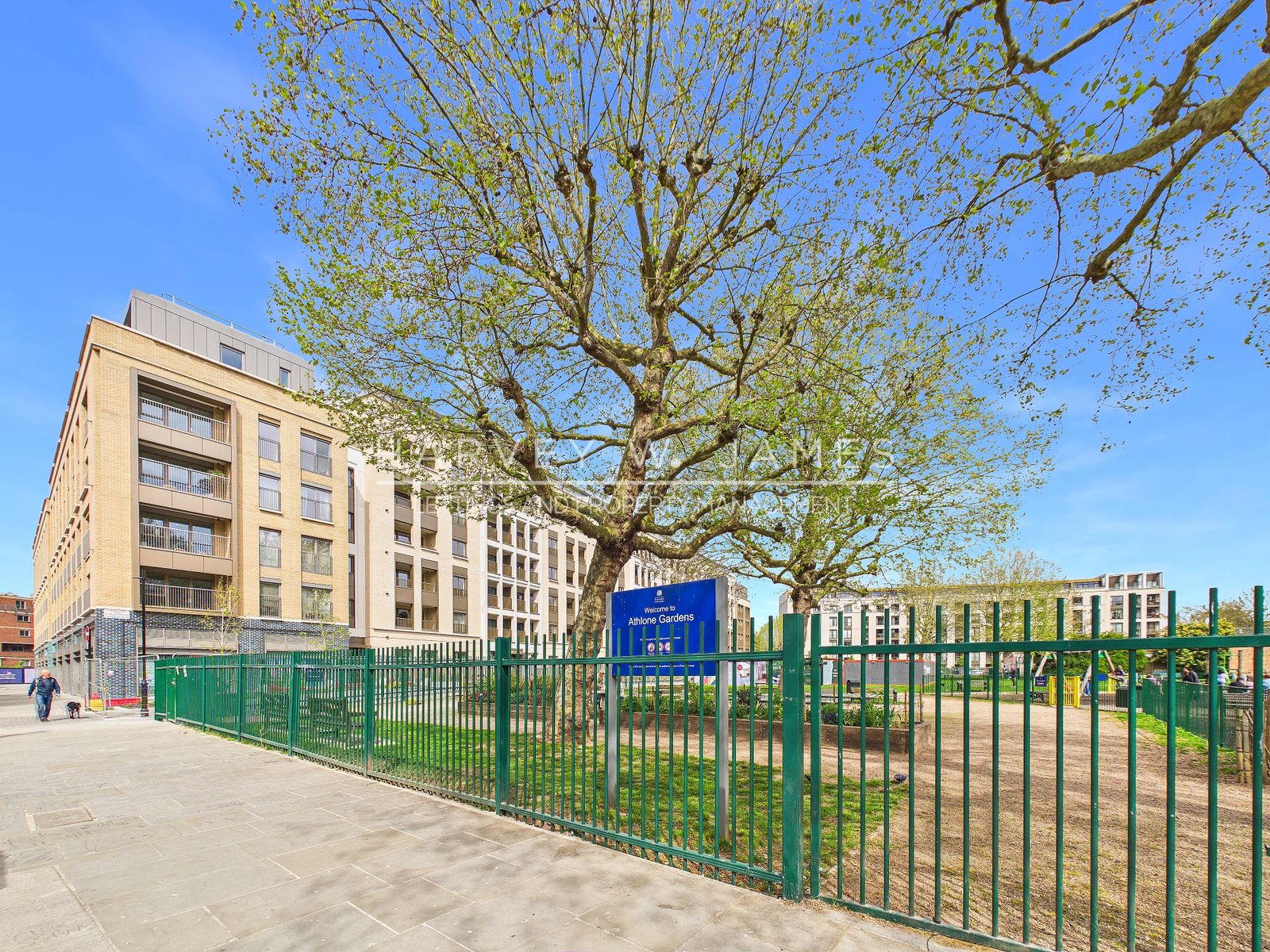 5 Wheatstone Gardens, London, W10