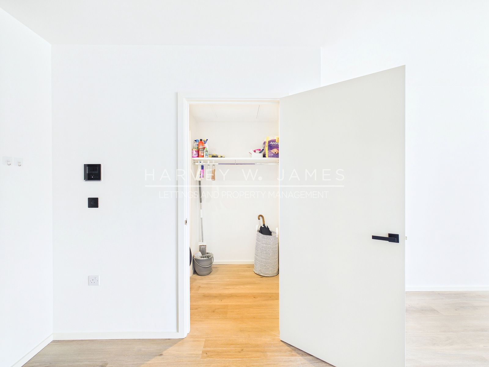 Hawser Lane, Curlew House, E14