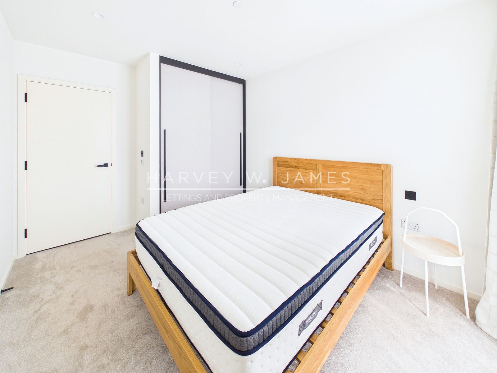 Hawser Lane, Curlew House, E14