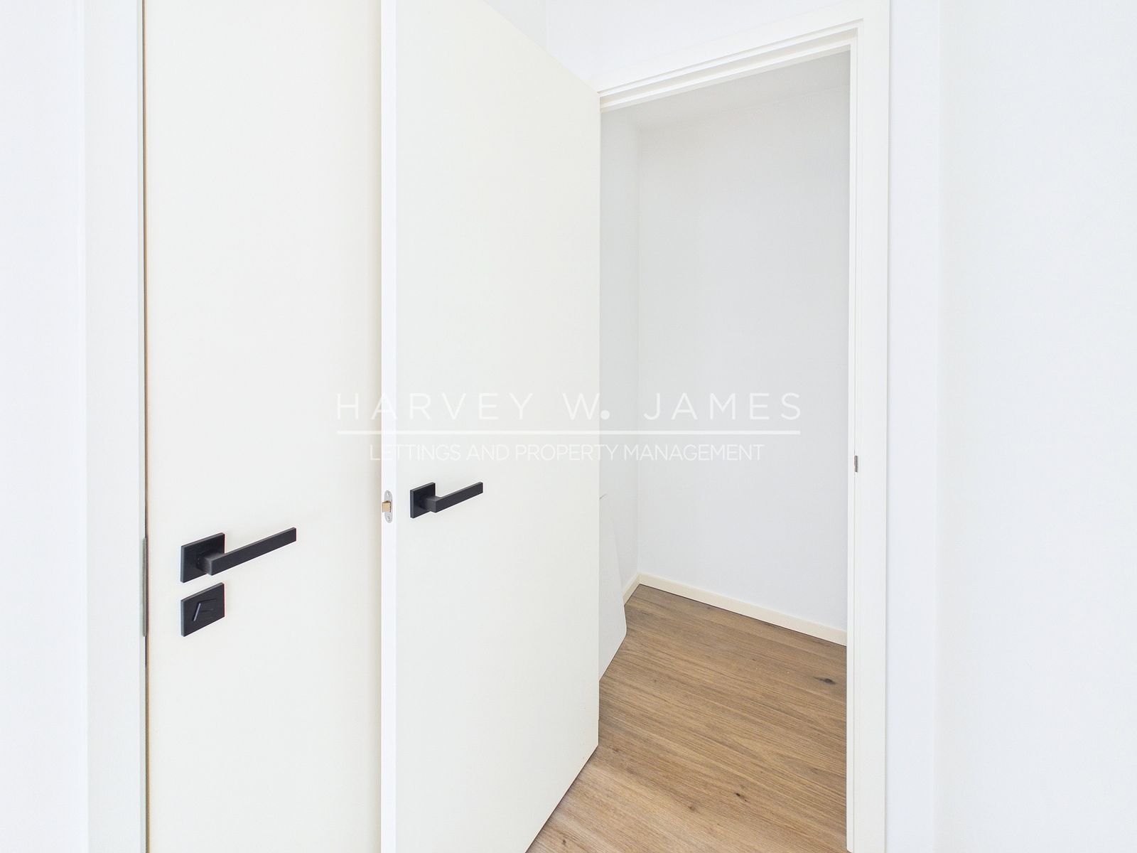 Hawser Lane, Curlew House, E14