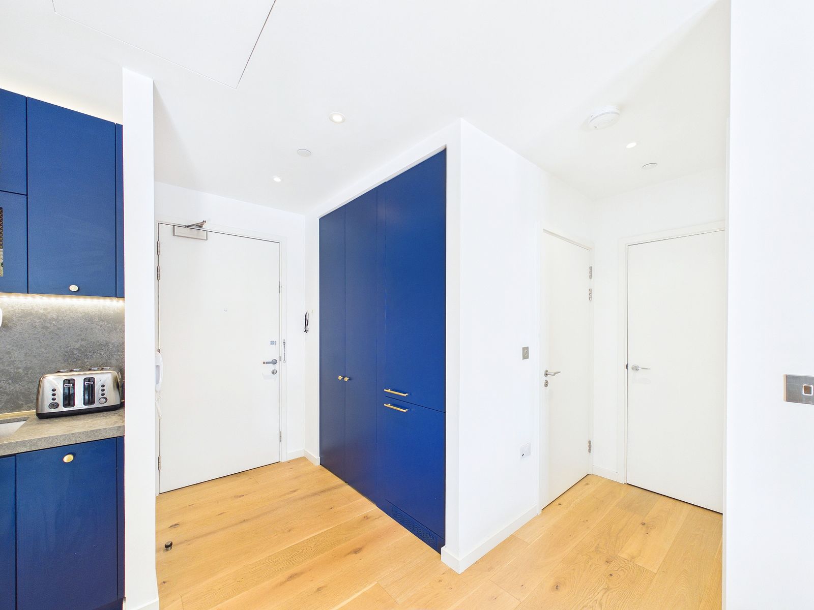 Orchard Place, Agar House, E14