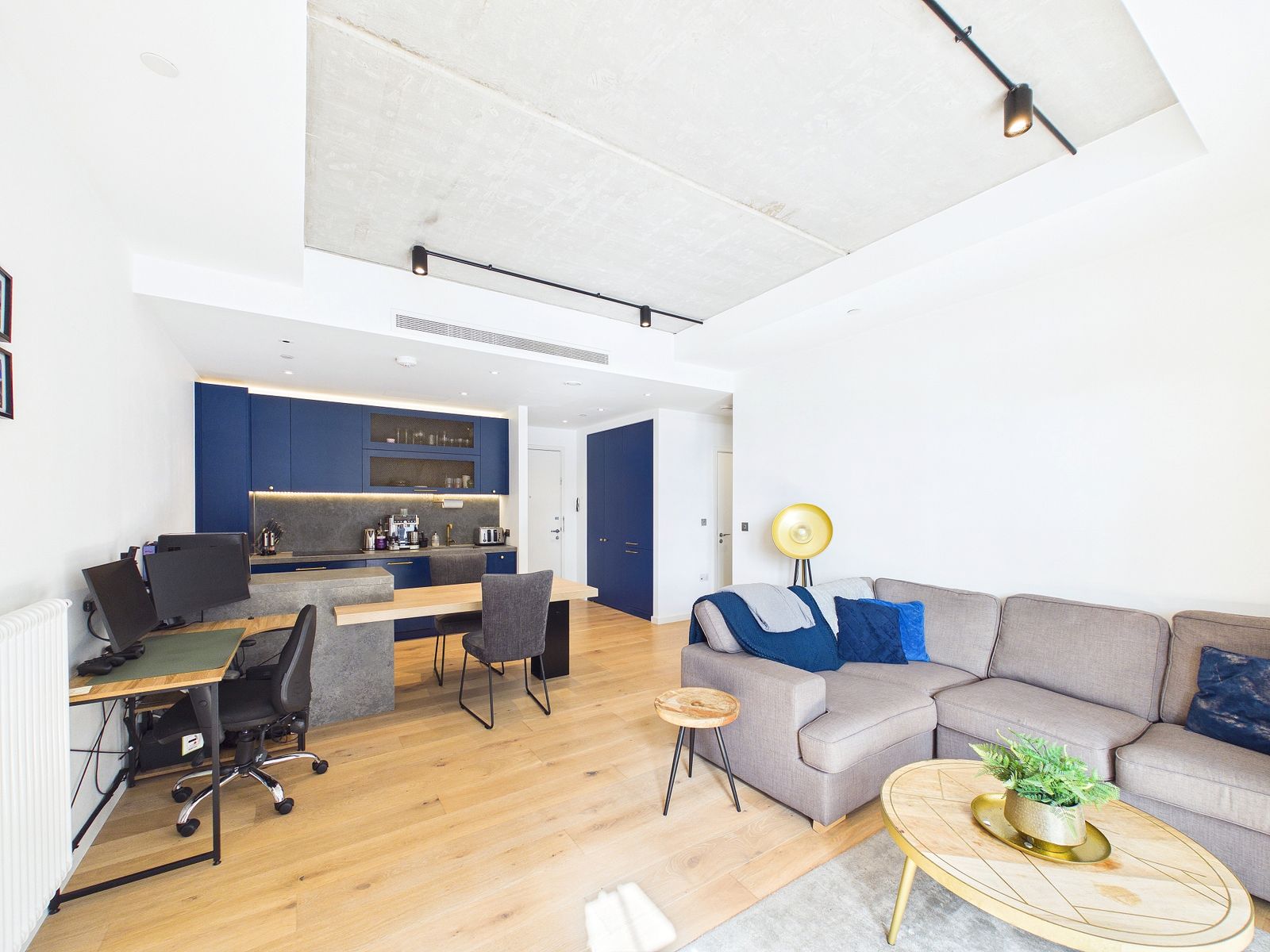 Orchard Place, Agar House, E14