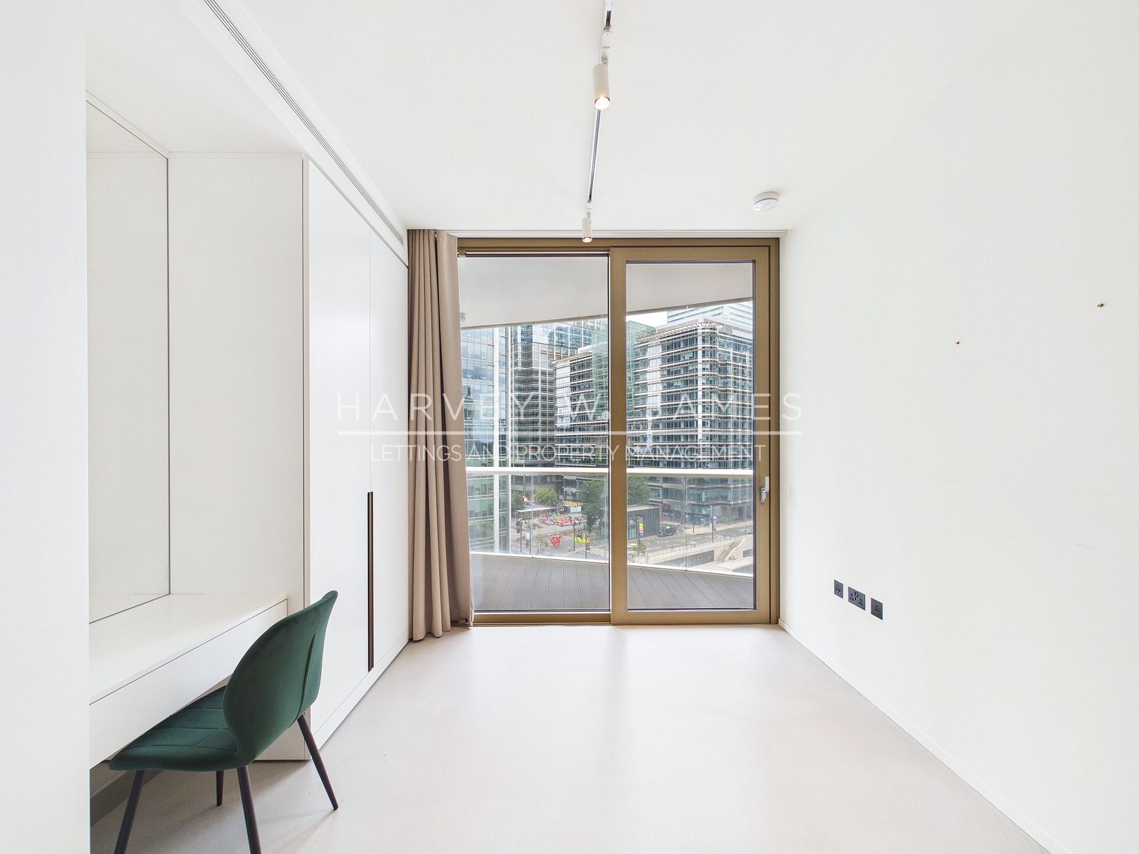 Park Drive, London, E14