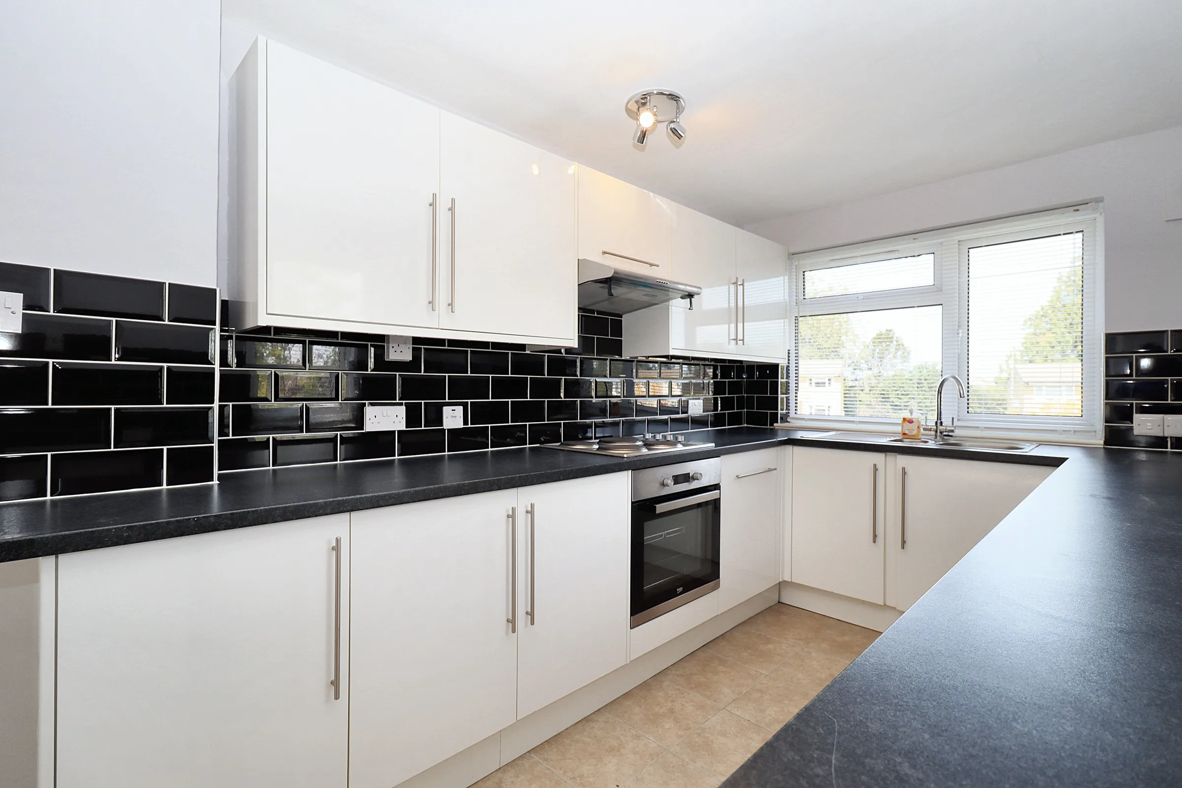 Chenies Close, Tunbridge Wells, TN2, Tunbridge Wells
