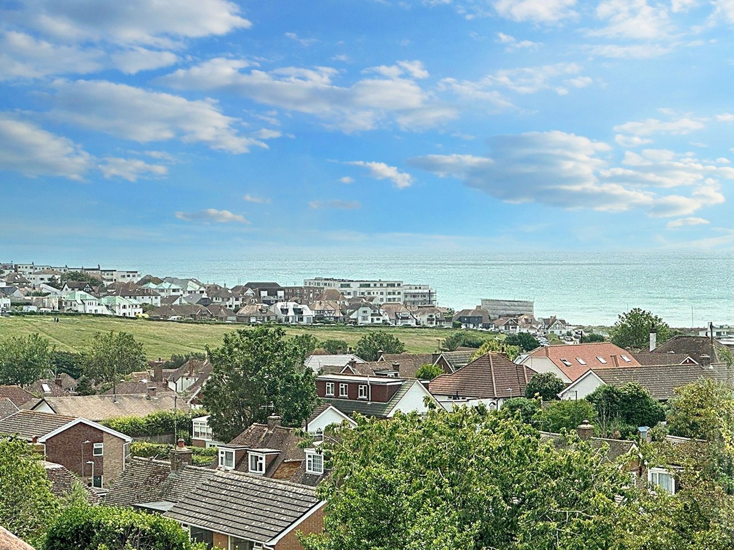 Falmer Avenue, Saltdean, BN2 8FG